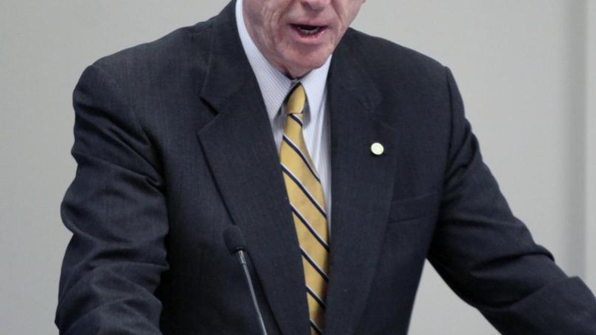 Tom Ross gives a farewell speech as part of his final report to the UNC Board of Governors on December 11, 2015. Ross has been named the first Terry Sanford Distinguished Fellow at Duke University’s Sanford School of Public Policy.