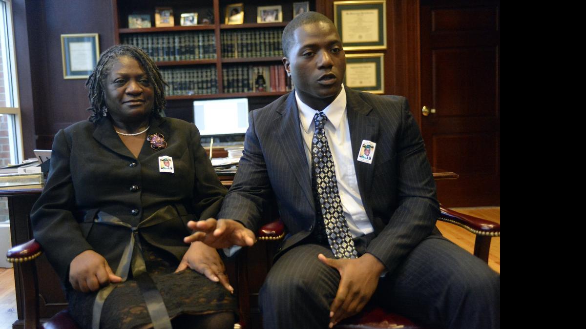 
Georgia Ferrell and her son Willie Ferrell talk about the 2013 shooting death of her son Jonathan Ferrell by a CMPD officer.
