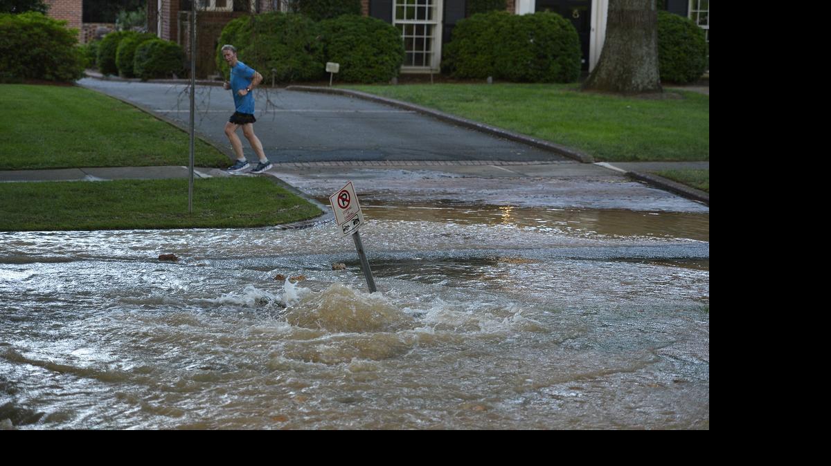 
Police are redirecting traffic near a water main break that happened about 5:15 a.m. Wednesday, flooding Wellesley near Hastings Drive in the Myers Park section of Charlotte. 
