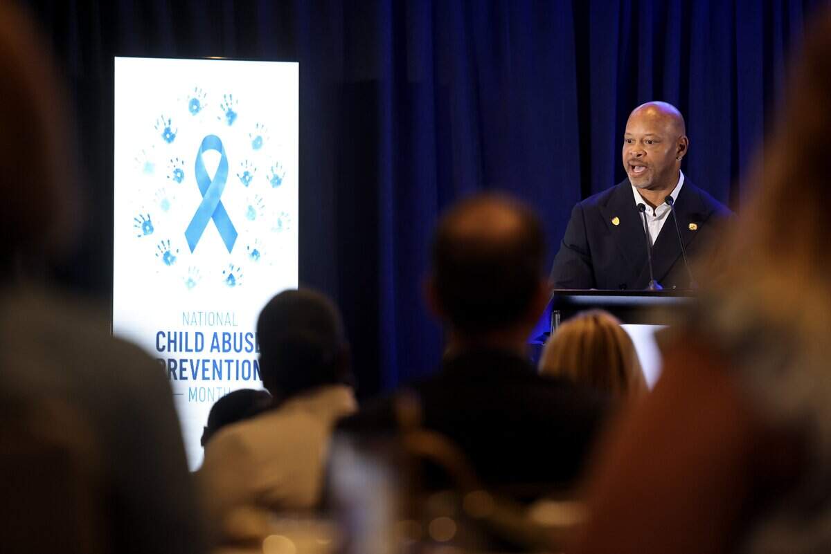 Laveranues Coles, former NFL player, speaks to a group at the Hood-Hargett Breakfast Club at the Hyatt Centric South Park Thursday, April 30, 2026 in Charlotte.