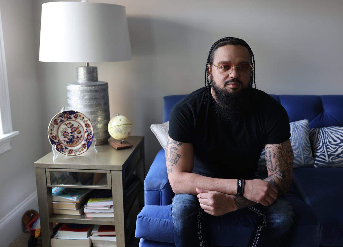 David Gary Graves was released from jail after more than 6 months on a murder charge he says he has nothing to do with. Prosecutors dropped his charge when they learned his alibi checked out.