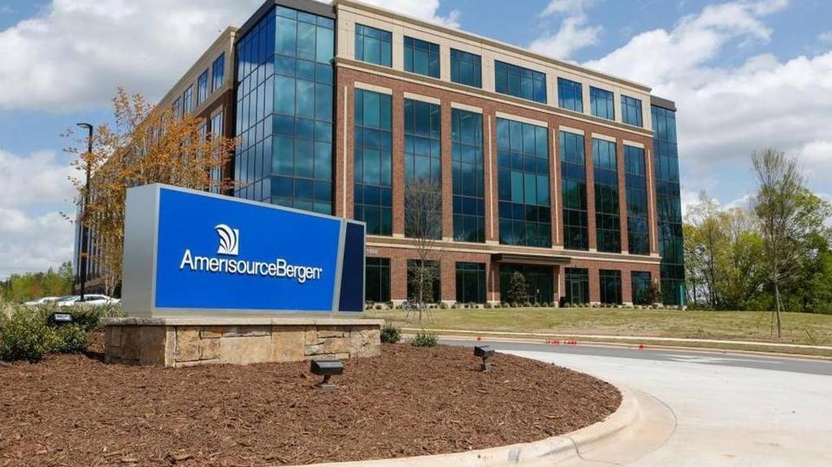 The Lash Group celebrated the dedication of its new headquarters in Fort Mill in April 2016.