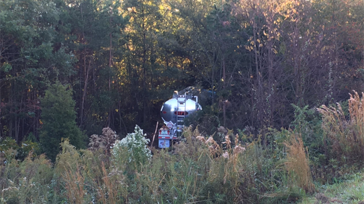 Truck involved in wreck on the I-485 inner loop at West Boulevard.