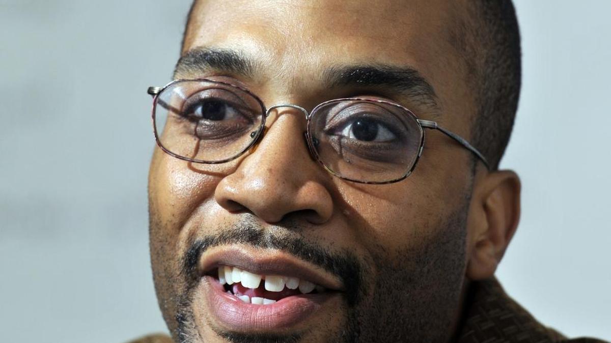 Charles Thomas, former executive director of Queen City Forward, will lead Knight Foundation investments in Charlotte. DIEDRA LAIRD - dlaird@charlotteobserver.com