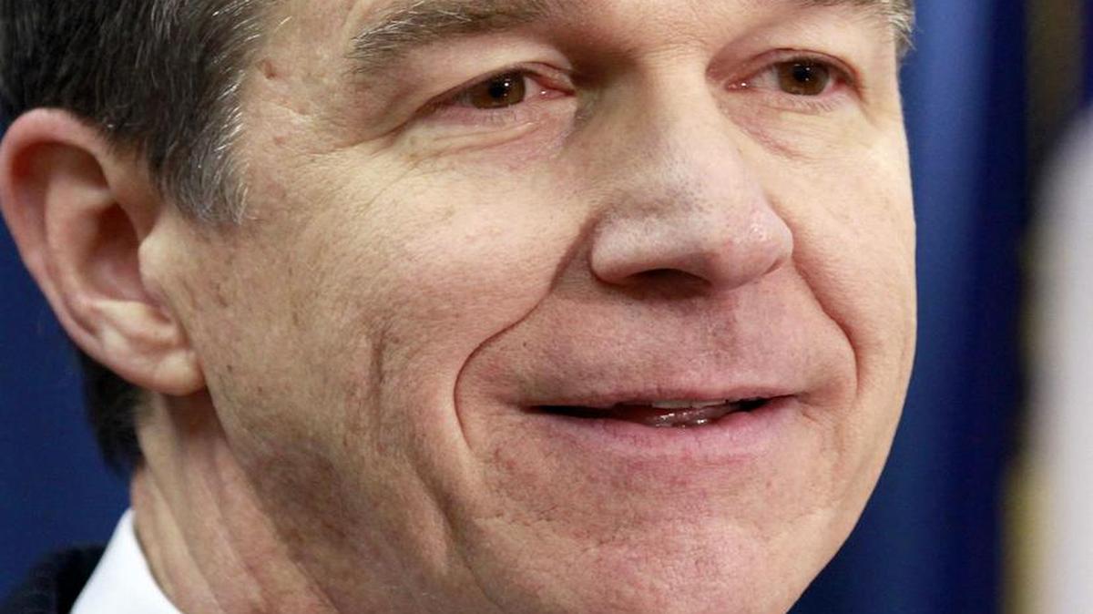 
Attorney General Roy Cooper 
