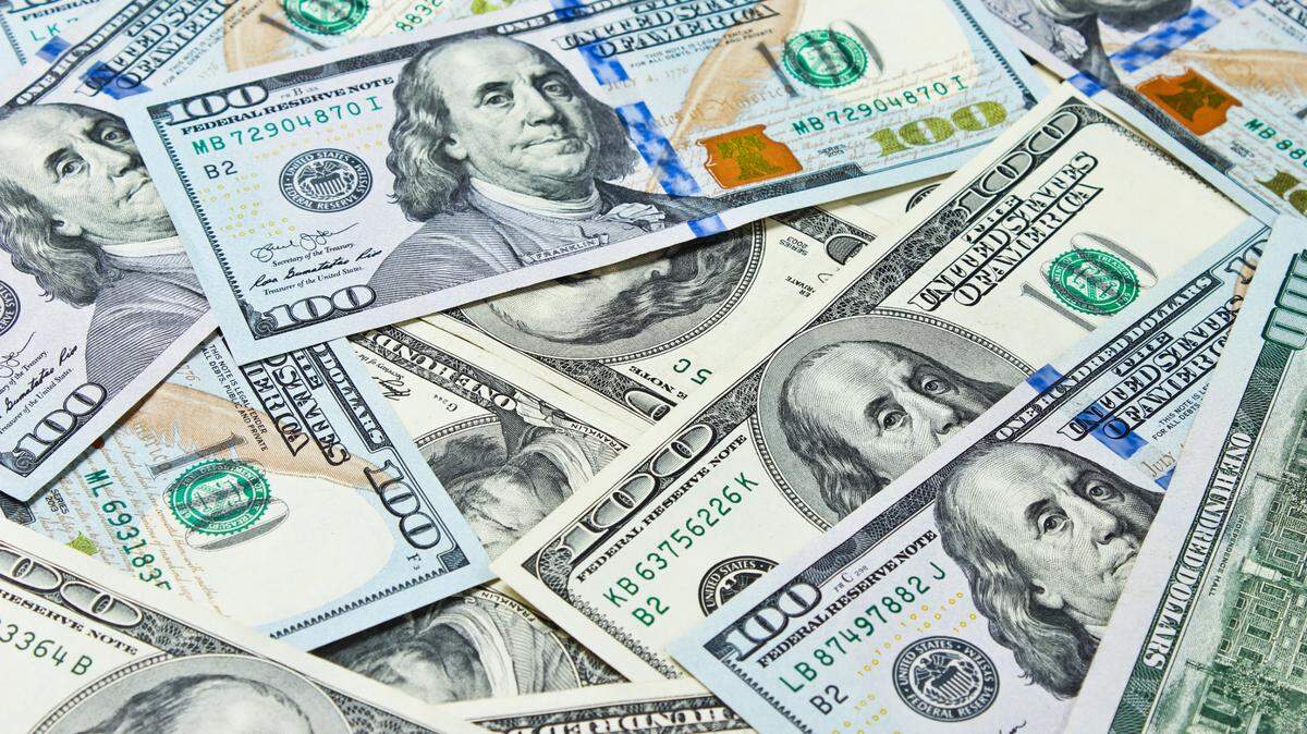 Nobody won the grand prize, which rises to an estimated $263 million, with a cash value of $117.7 million.