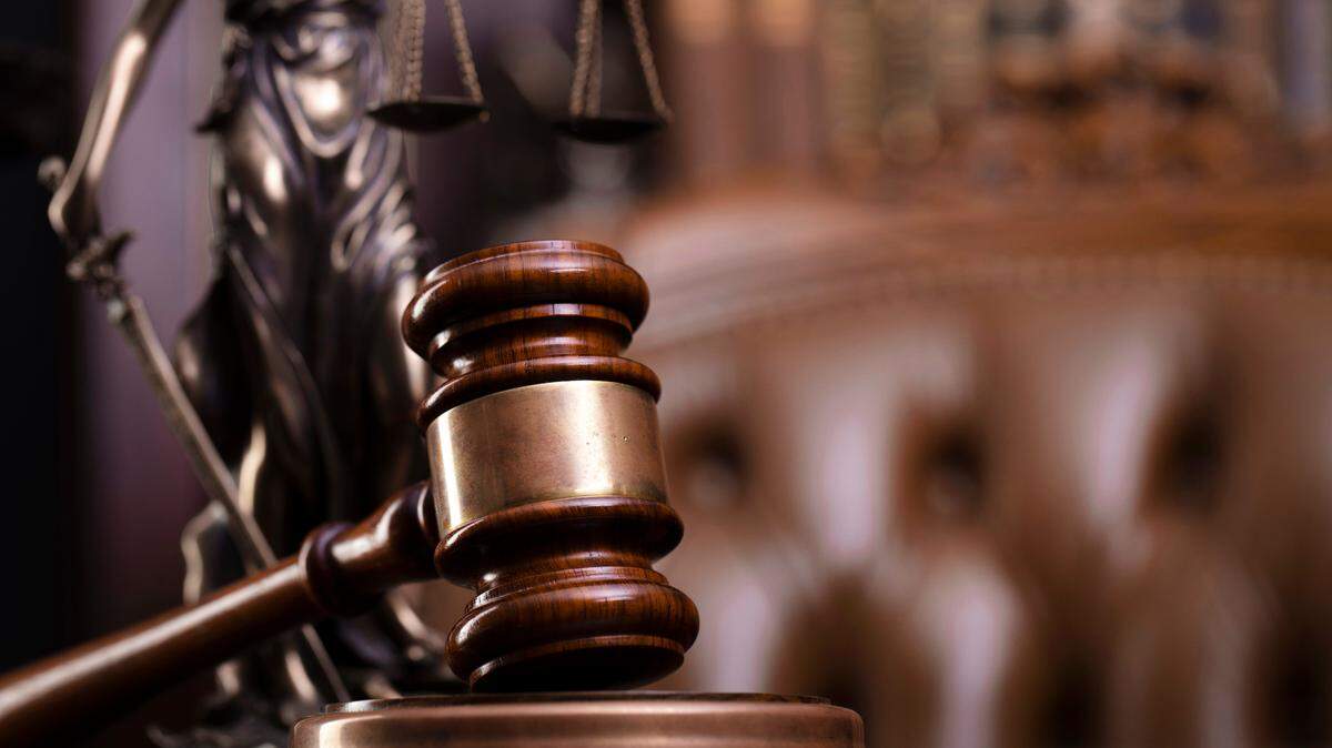 A West Virginia man pleaded guilty to charges of obstructing justice by threatening jurors in the criminal trial of the Tree of Life synagogue shooting, federal officials say.