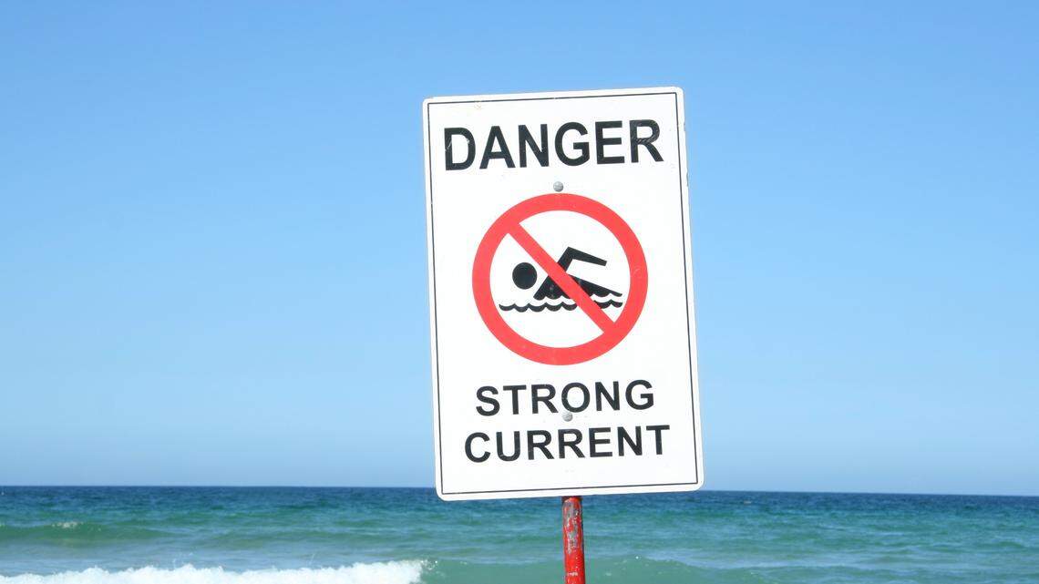 A 19-year-old swimmer went missing in the Delaware River, park rangers say.