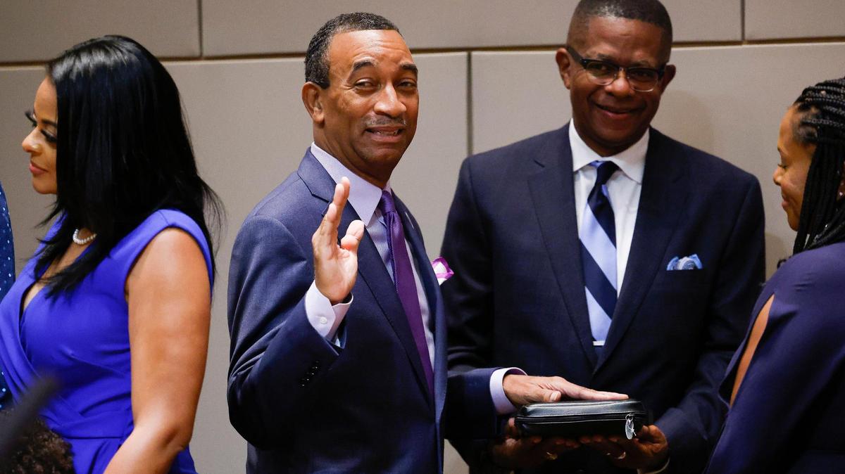 James “Smuggie” Mitchell takes the oath office for Charlotte City Council at the Charlotte-Mecklenburg Government Center in Charlotte, N.C., Tuesday, Sept. 6, 2022.