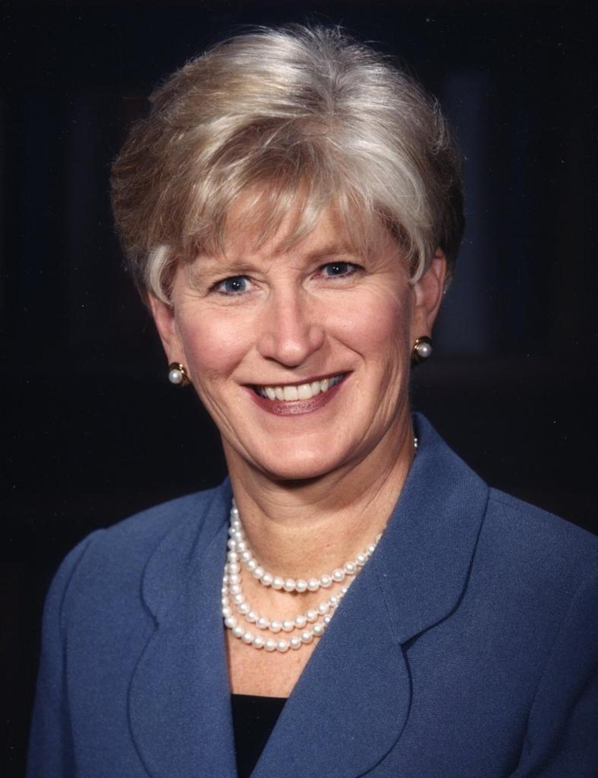 Carmen Hooker Odom
