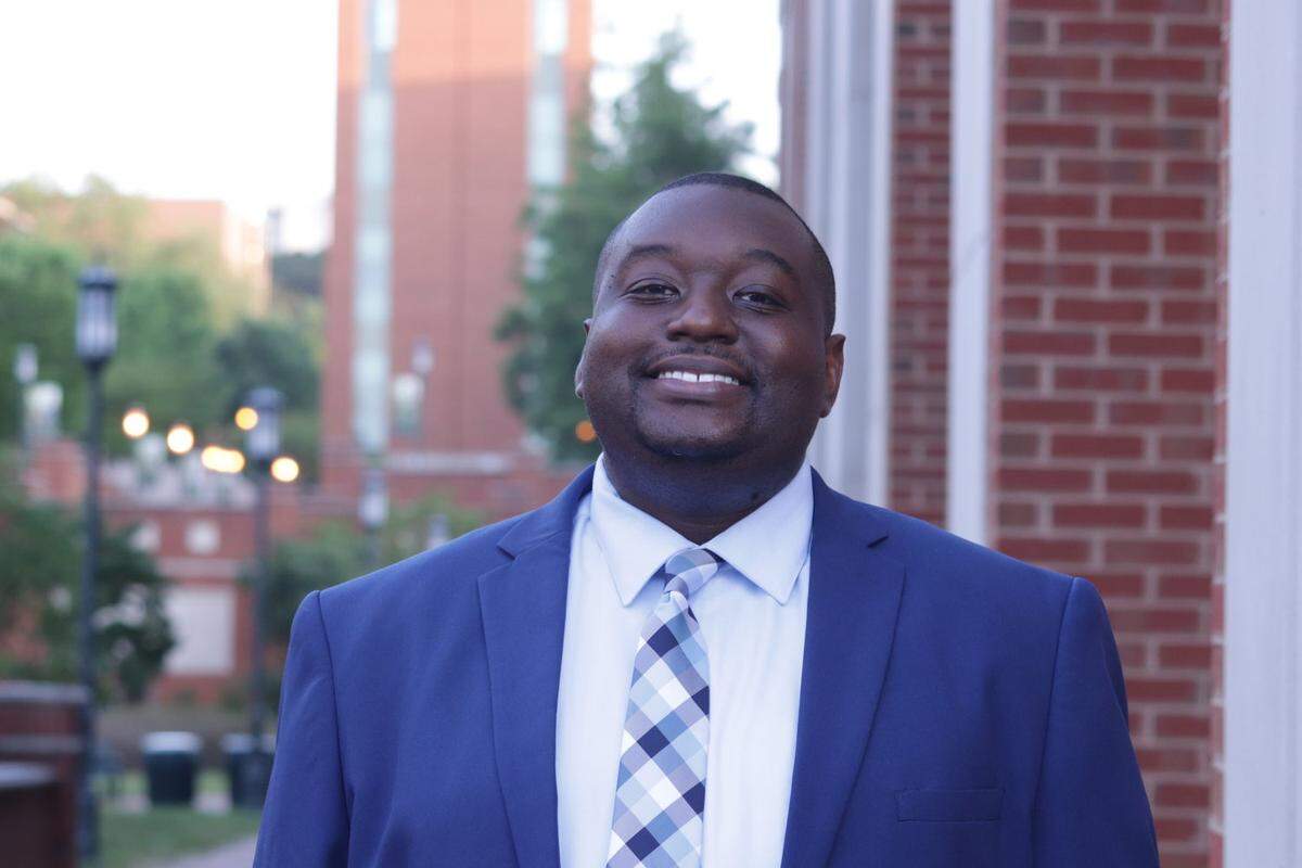 Sean Thompson is a Democratic candidate for District 4 member of the Charlotte City Council. The primary is on September 10, 2019. The general election is November 5, 2019.