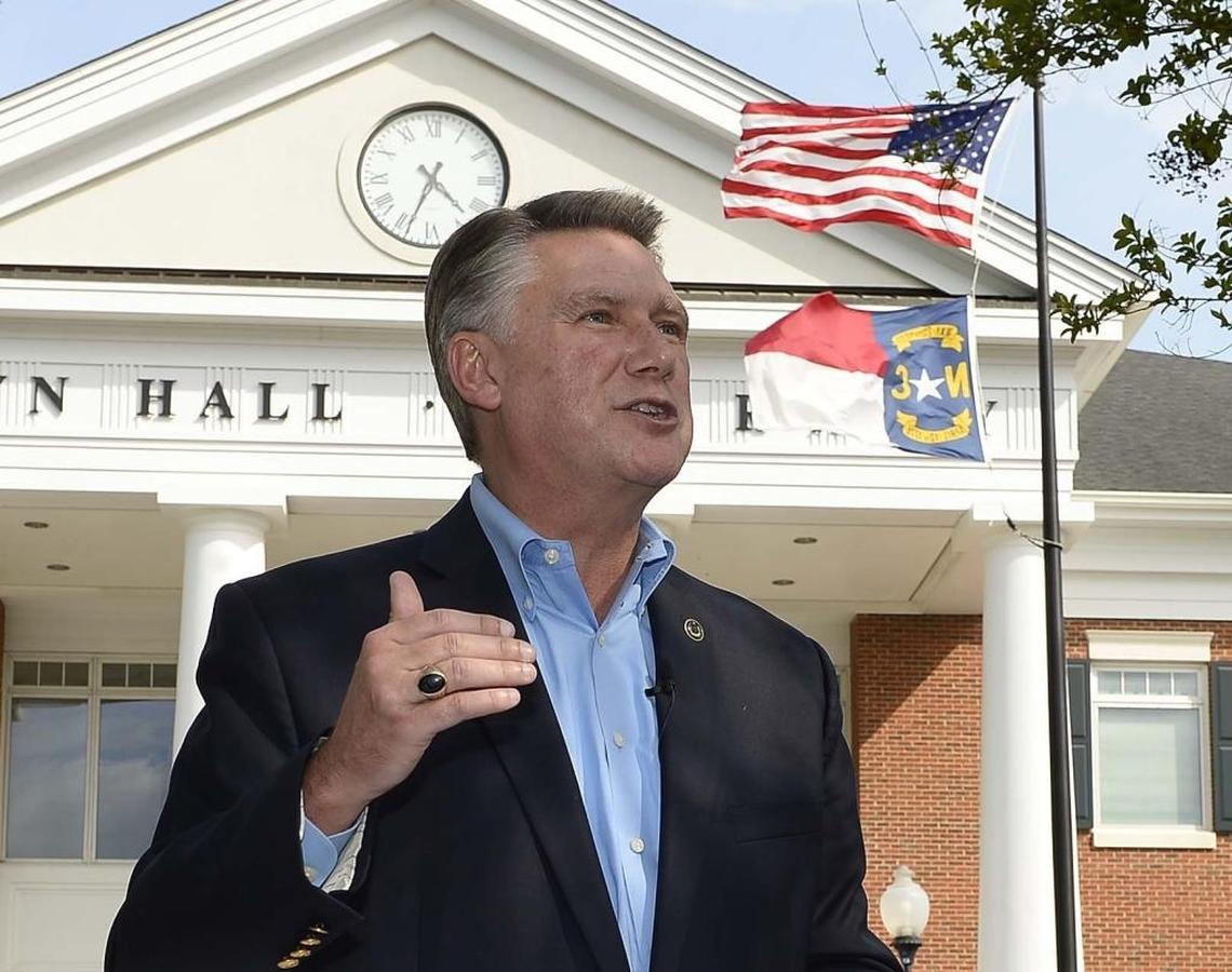 Republican Mark Harris speaks to his supporters at a 2016 rally.