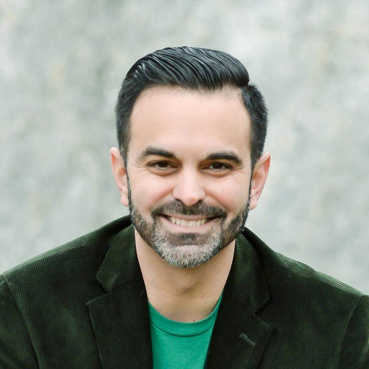 Jorge Millares is a Democratic candidate for at-large member of the Charlotte City Council. The primary is on September 10, 2019. The general election is November 5, 2019.
