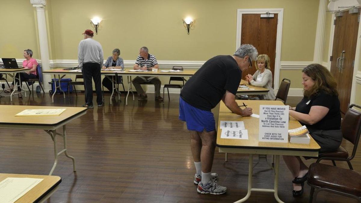 Folks vote early at Holy Trinity Greek Orthodox Cathedral, Tuesday morning, September, 15, 2015.