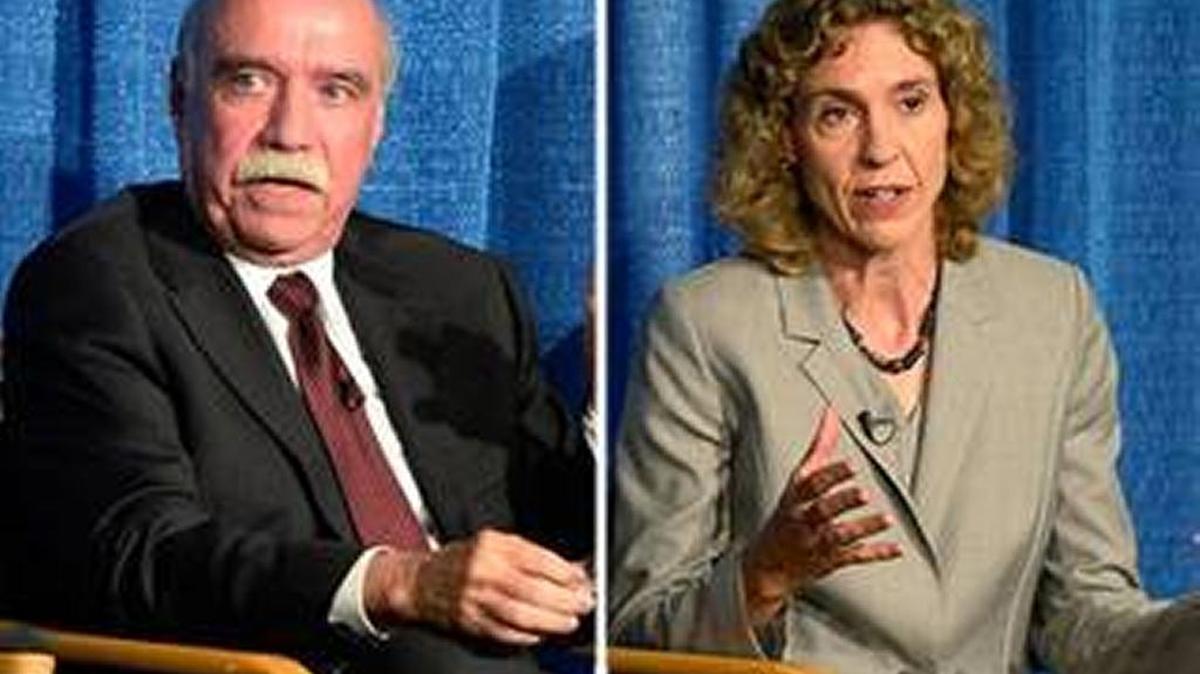 
Democrats Dan Clodfelter and Jennifer Roberts will meet during Tuesday’s run-off in the race for Charlotte mayor. The winner faces Republican Edwin Peacock III in November.
