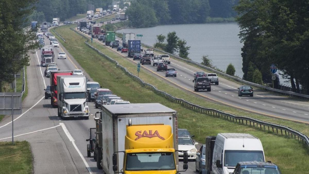 Traffic on I-77 near Exit 30 at Davidson. Interstate 77 toll lanes are a top issue in the March 15 GOP primary for House District 92.