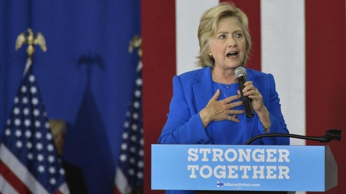 Hillary Clinton urges public release of video in fatal Charlotte police shooting