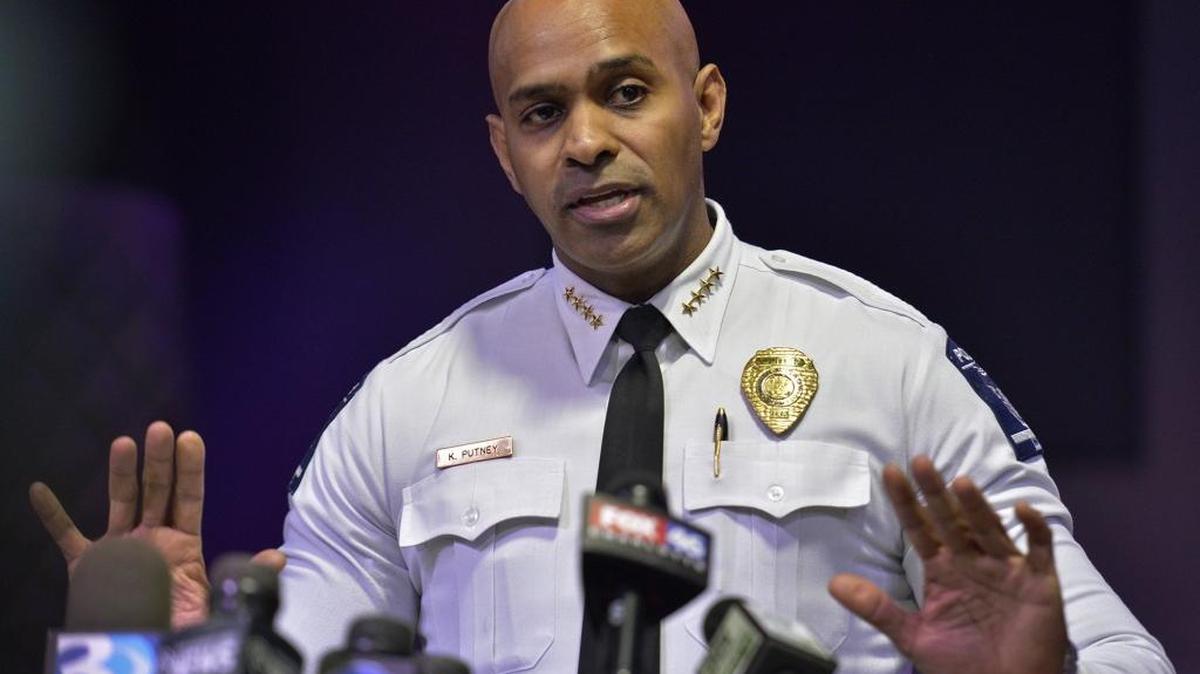 Mecklenburg Commissioners voted 9-0 Tuesday to end a contract with Charlotte Mecklenburg Police to provide service to 60,000 people living in unincorporated parts of the county. It’s unclear whether the city and CMPD chief Kerr Putney will make the county a new offer.