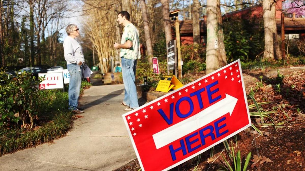 Voting at the Unitarian Universalist Fellowship of Raleigh on March 15, 2016.