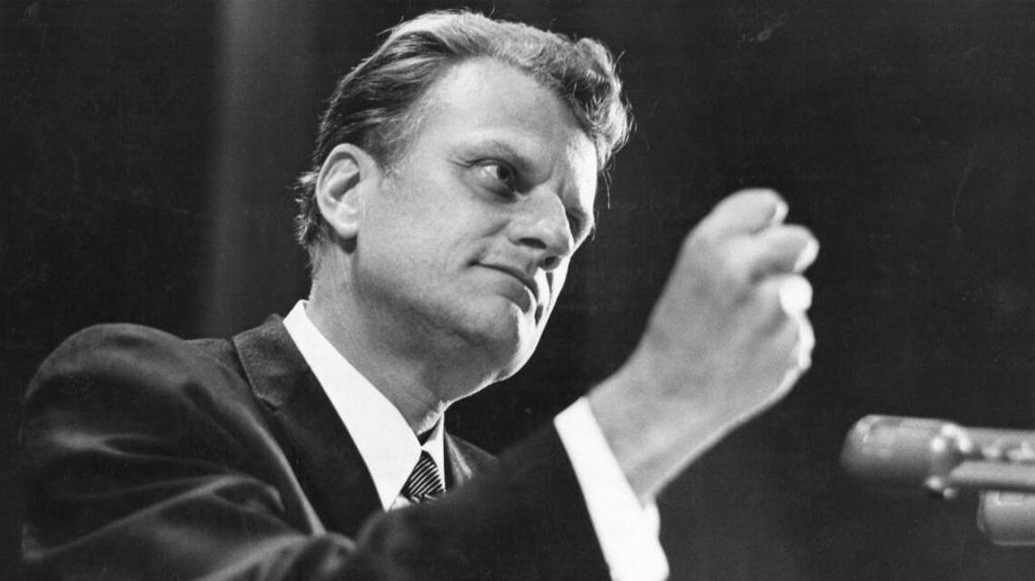 Remembering Graham: Tommy Tomlinson’s 2007 column about ‘a lumberjack for God’