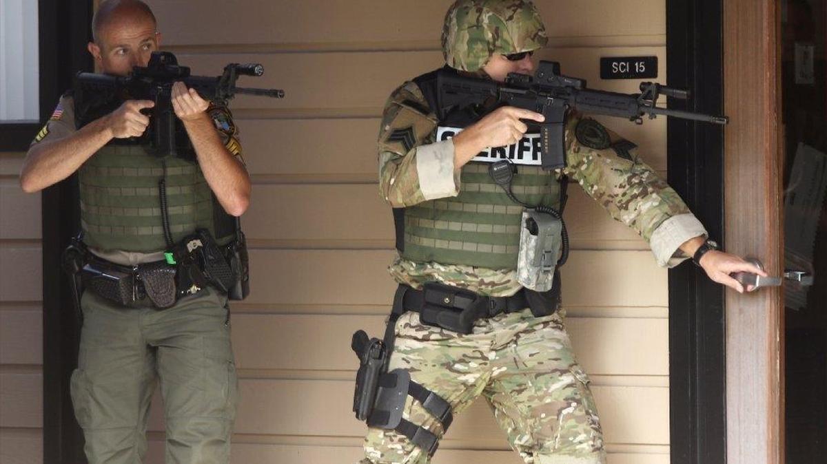 
Authorities respond to the recent shooting at Umpqua Community College in Roseburg, Ore.

