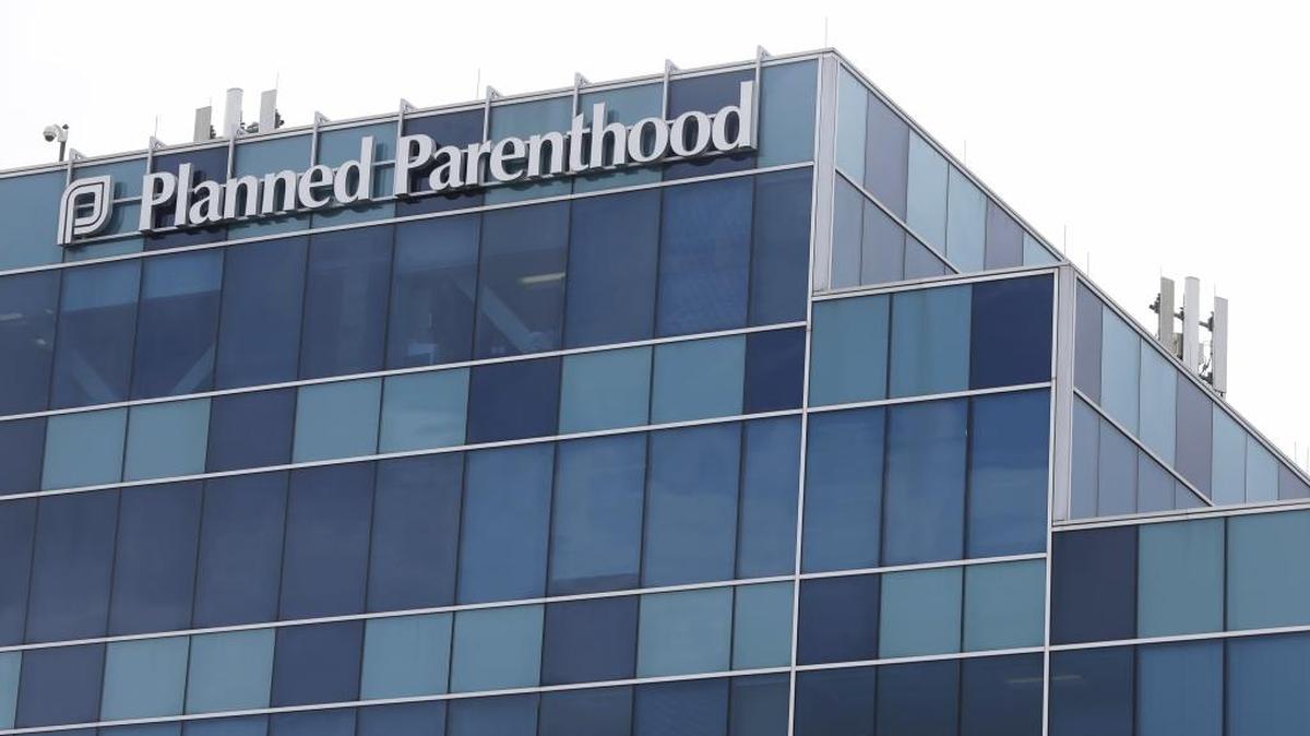 A grand jury investigating undercover footage of Planned Parenthood found no wrongdoing in the handling of fetal tissue.