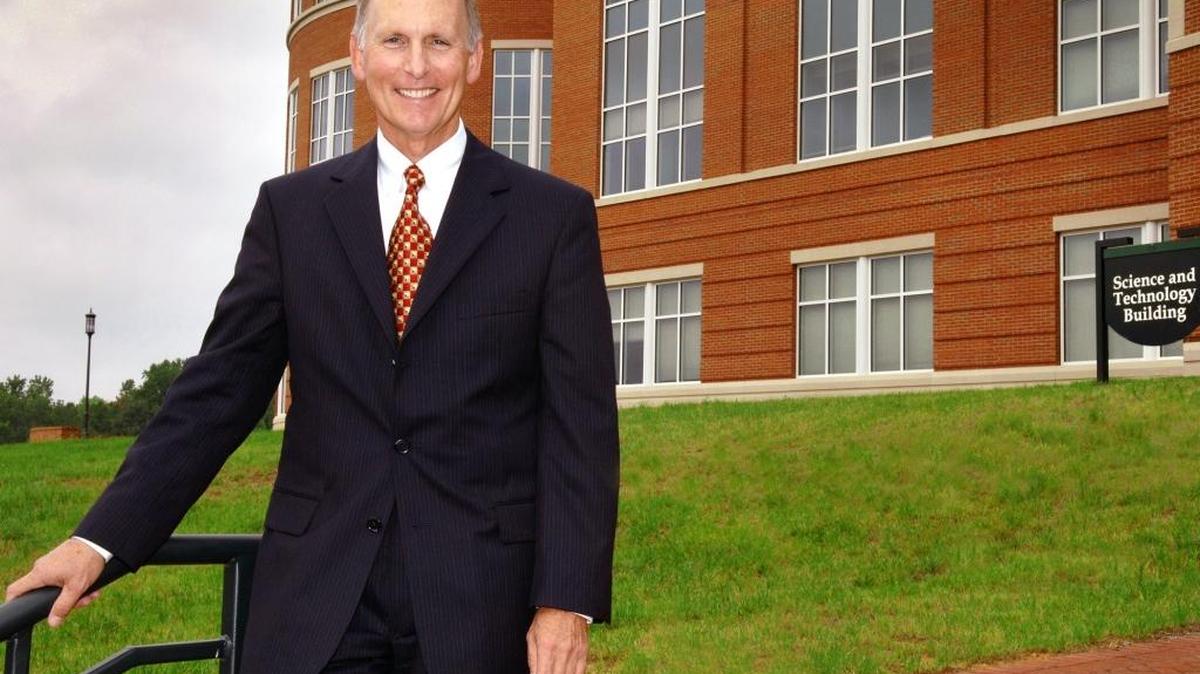 After a pay raise, UNCC Chancellor Phil Dubois will make $387,500. That’s still under the median for U.S. college administrators.