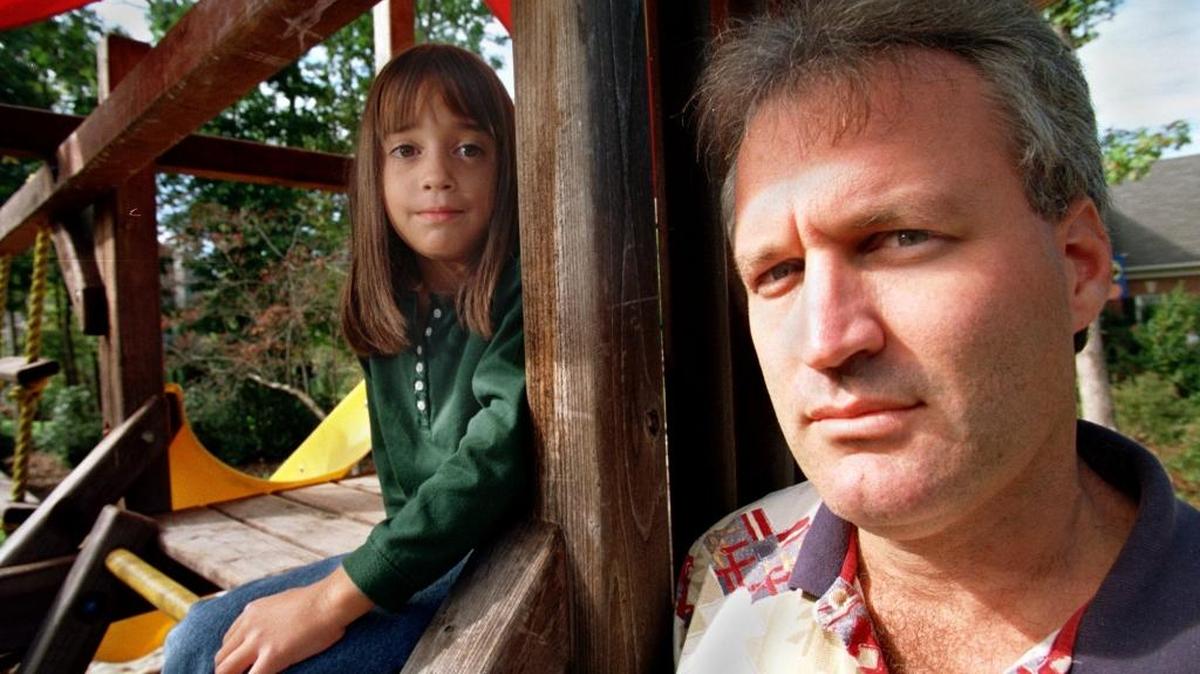 Bill Capacchione and daughter Cristina, then age 6, in 1997. Capacchione’s lawsuit was combined with another and ultimately led to the end of court-ordered busing in Charlotte-Mecklenburg.