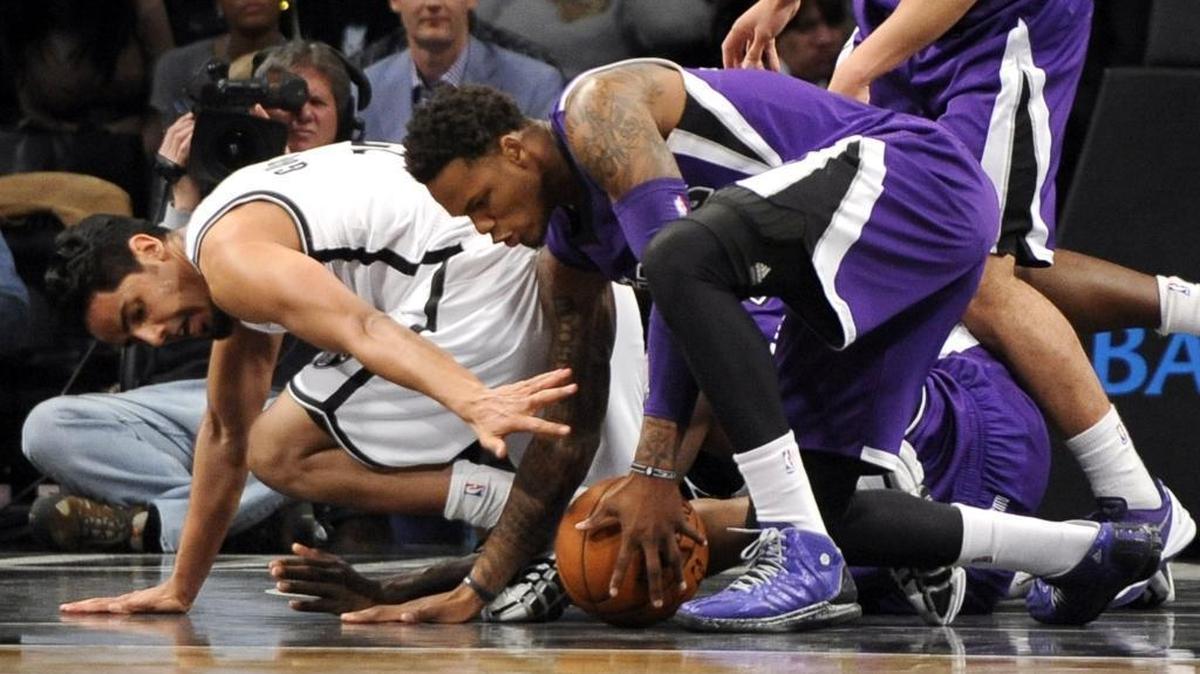 Jorge Gutierrez, left, then playing for the Brooklyn Nets in 2014, will be signed by the Charlotte Hornets to fill their open roster spot.