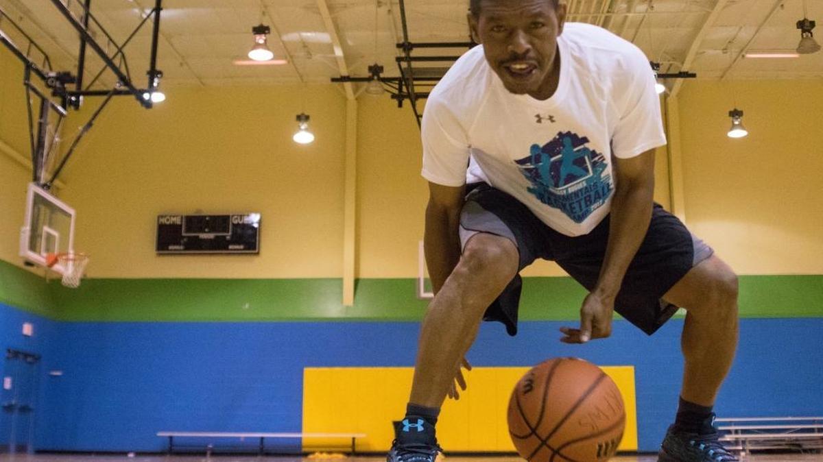 Muggsy Bogues, the shortest NBA player ever, will be featured on an ESPN “30-for-30” documentary airing Tuesday