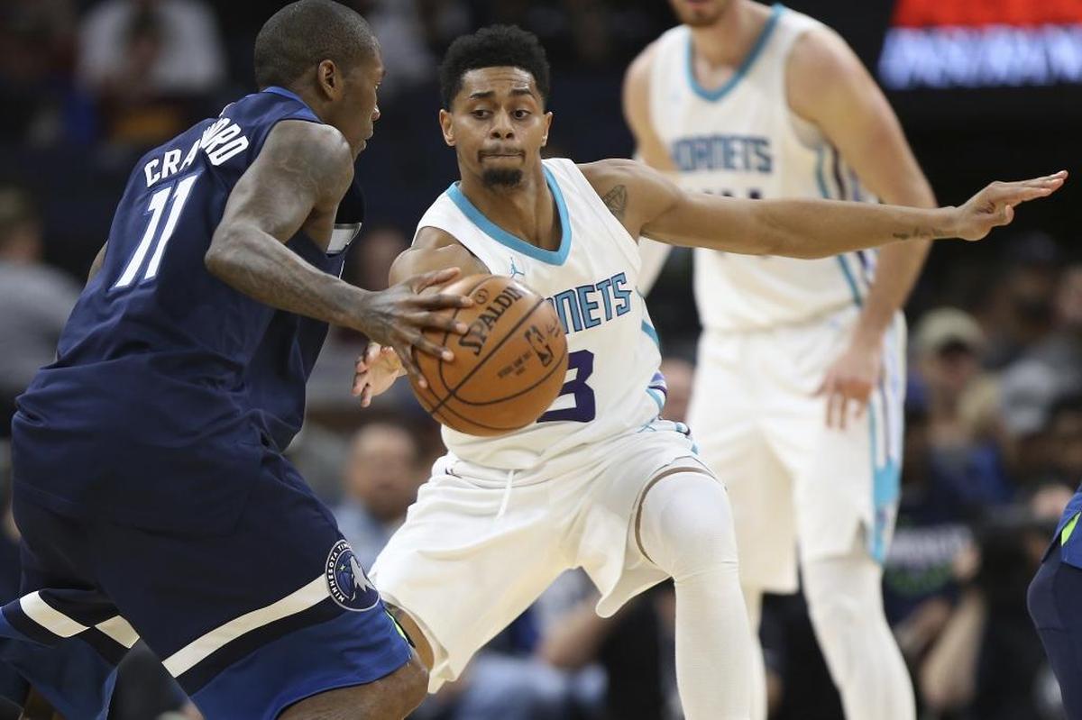 Charlotte Hornets guard Jeremy Lamb (3) keeps an eye on Minnesota Timberwolves guard Jamal Crawford (11) in the second half of Sunday’s game in Minneapolis. The Wolves won 112-94.
