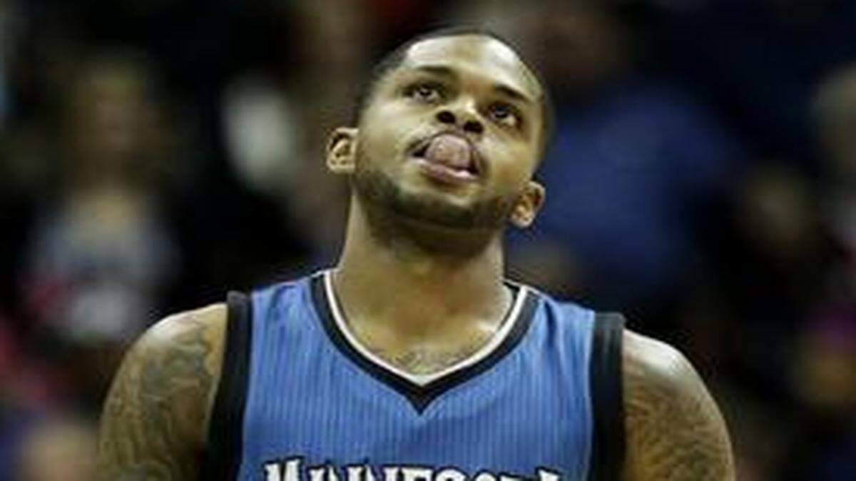 
Troy Daniels (30) came to the Charlotte Hornets from the Minnesota Timberwolves in a trade that also acquired Mo Williams. 
