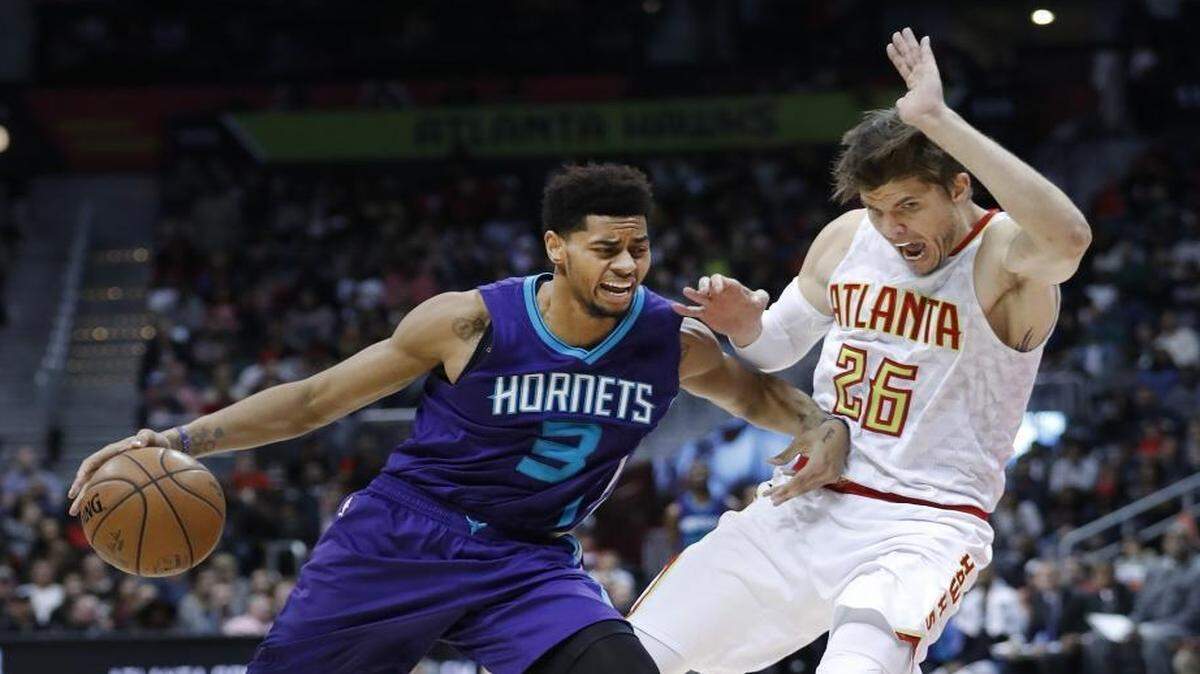 Shooting guard-small forward Jeremy Lamb (3) has had a particularly strong off-season, according to the Charlotte Hornets’ coaching staff. Will that translate into a bigger role next season?