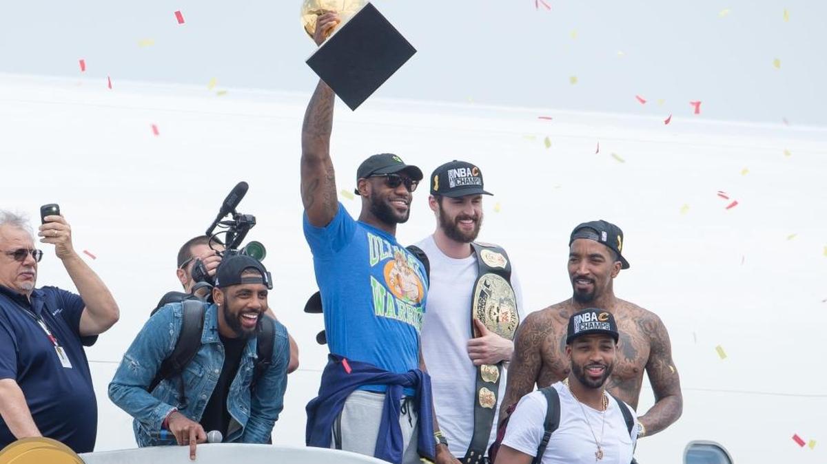 CLEVELAND, OH - JUNE 20: Kyrie Irving #2, LeBron James #23, Tristan Thompson #13, Kevin Love #0 and J.R. Smith #5 of the Cleveland Cavaliers return to Cleveland after wining the NBA Championships on June 20, 2016 in Cleveland, Ohio. (Photo by Jason Miller/Getty Images)