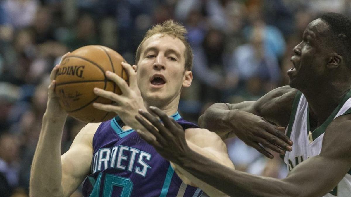 The Charlotte Hornets list backup center Cody Zeller (with ball) as probable for Friday’s home game against the Indiana Pacers. Zeller has been out since early December, when he tore a meniscus in his left knee.
