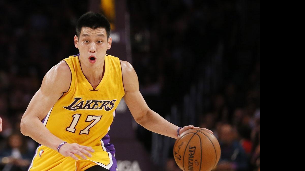 
The Charlotte Hornets signed free-agent point guard Jeremy Lin Thursday.


