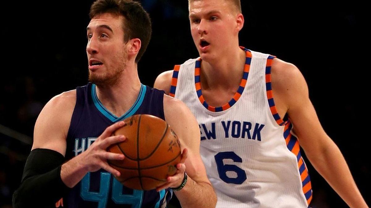 Charlotte Hornets rookie Frank Kaminsky, left, has played more minutes the past two games with P.J. Hairston injured.