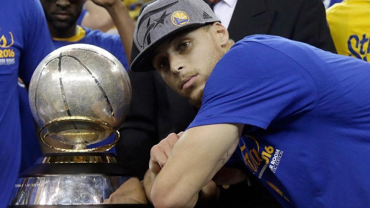 Former Davidson star Stephen Curry will make his second consecutive appearance in the NBA Finals after the Golden State Warriors advanced past the Oklahoma City Thunder.