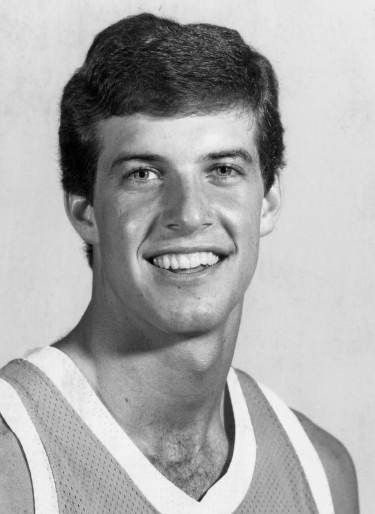 Buzz Peterson played basketball for the North Carolina Tar Heels from 1981-1985.