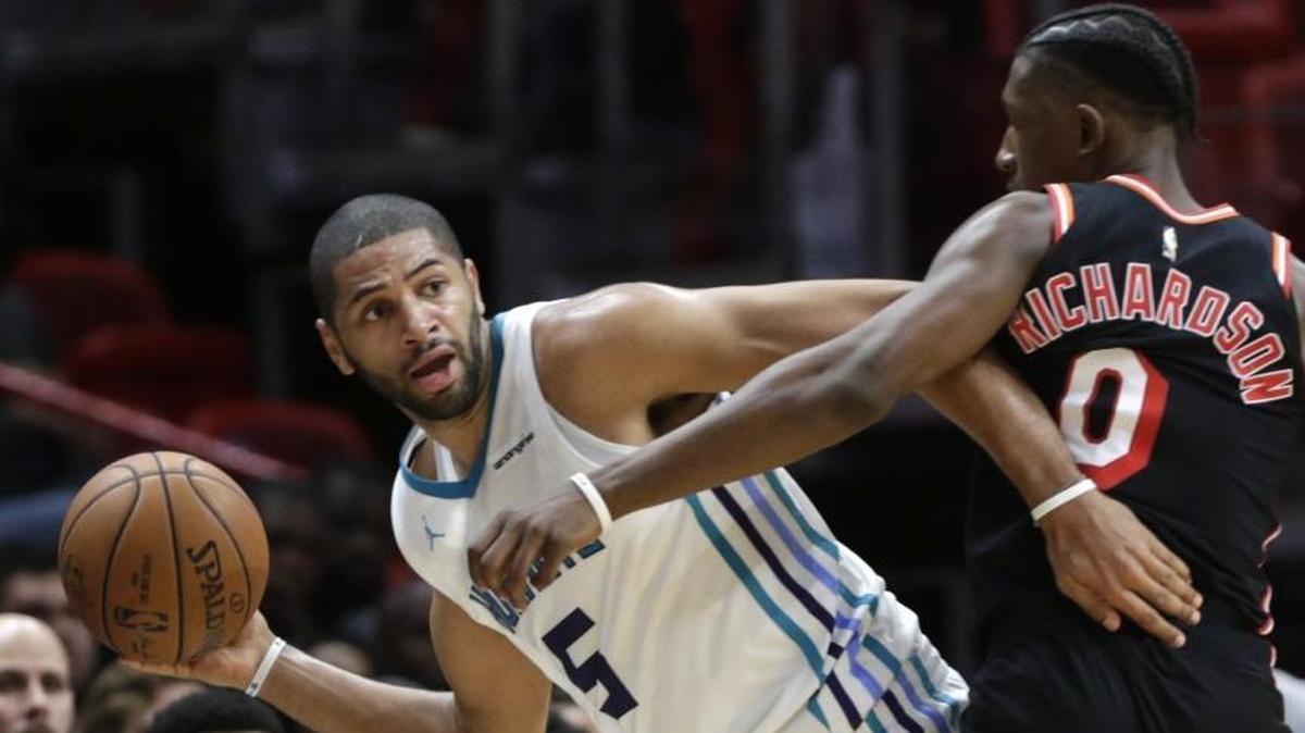 Charlotte Hornets guard Nicolas Batum (5) has frequent ongoing pain in his left elbow after tearing a ligament in the preseason. He couldn’t play in the fourth quarter of Saturday’s loss to the Los Angeles Lakers due to the injury.