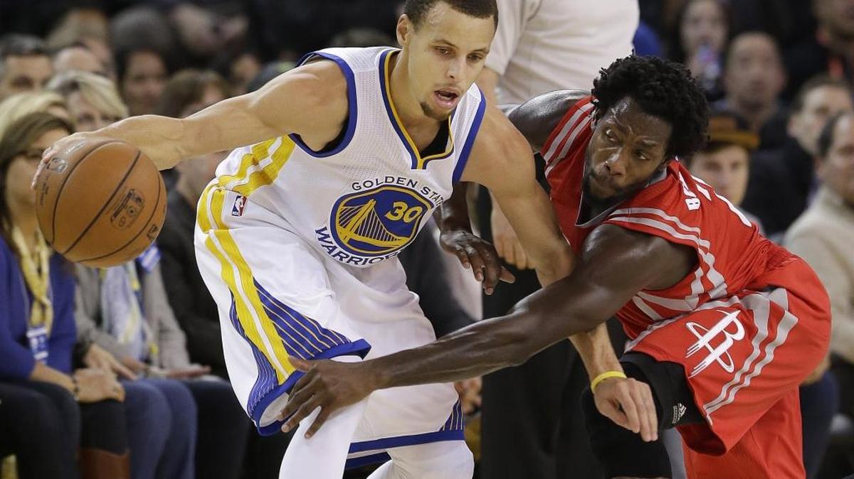 Houston Rockets guard Patrick Beverley, right, guarding Golden State Warriors guard Stephen Curry, is one of the NBA’s top defensive guards.