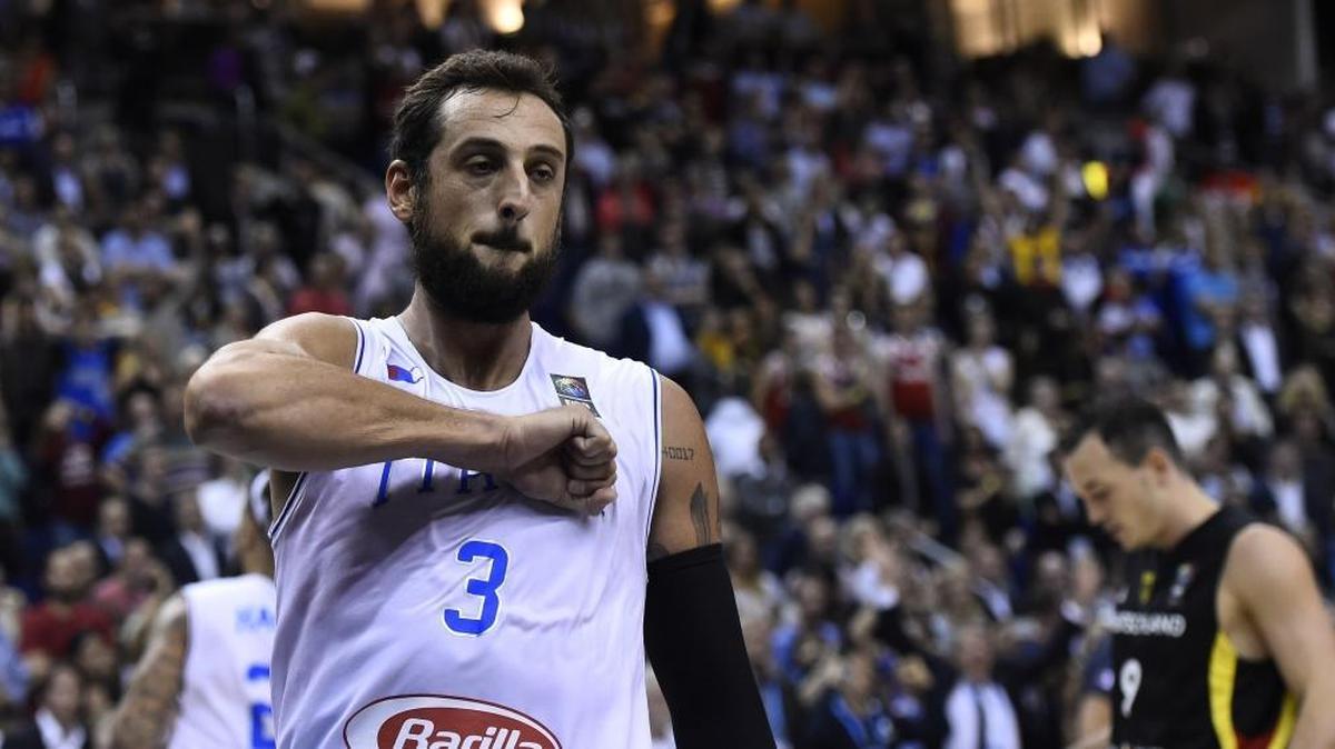 Italy's Marco Belinelli celebrates scoring during the EuroBasket group B match against Germany in Berlin on Sept. 9, 2015.