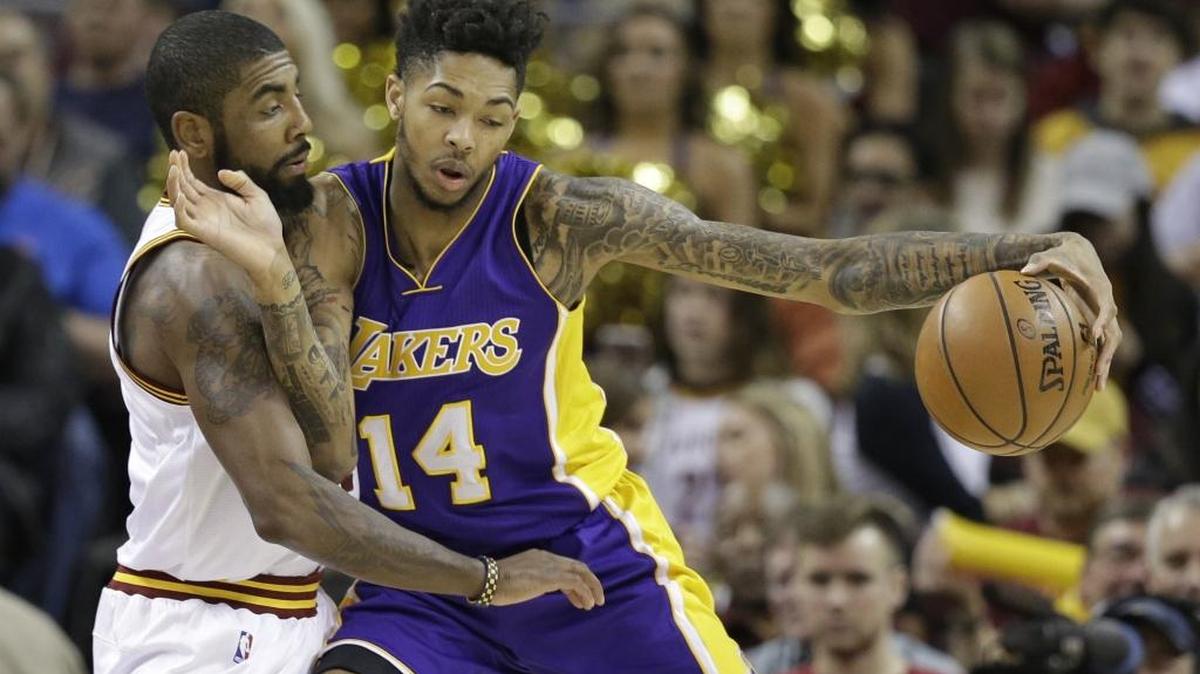 Los Angeles Lakers rookie Brandon Ingram (14) had a near-triple double versus the Cleveland Cavaliers.