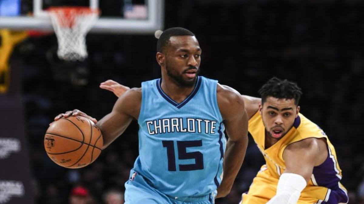 The Charlotte Hornets’ Kemba Walker (15) and the Phoenix Suns Eric Bledsoe, undersized points guards (6-foot-1) the make their teams go, are the key matchup in Thursday night’s game in Phoenix.