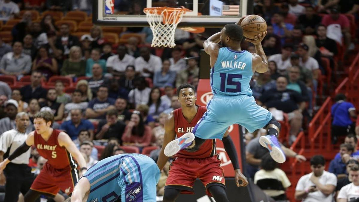 Hornets guard Kemba Walker (15) scored 15 points in a 108-101 loss against Miami on Wednesday.