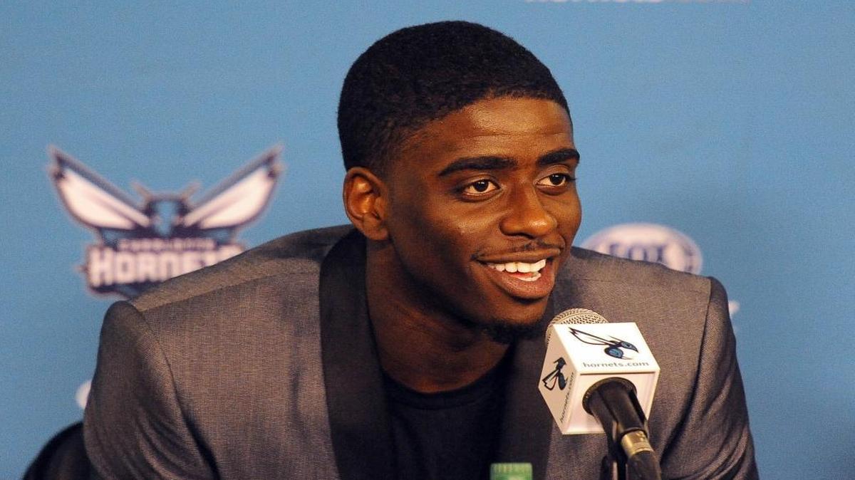 Former Florida State guard Dwayne Bacon was introduced to local media Friday afternoon during the Charlotte Hornets’ news conference at the Spectrum Center. The Hornets chose Bacon in the second round of the NBA draft Thursday night.