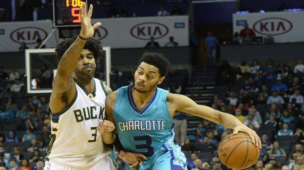 Charlotte Hornets guard-forward Jeremy Lamb (right) had a strong offseason that could result in a larger role this season.