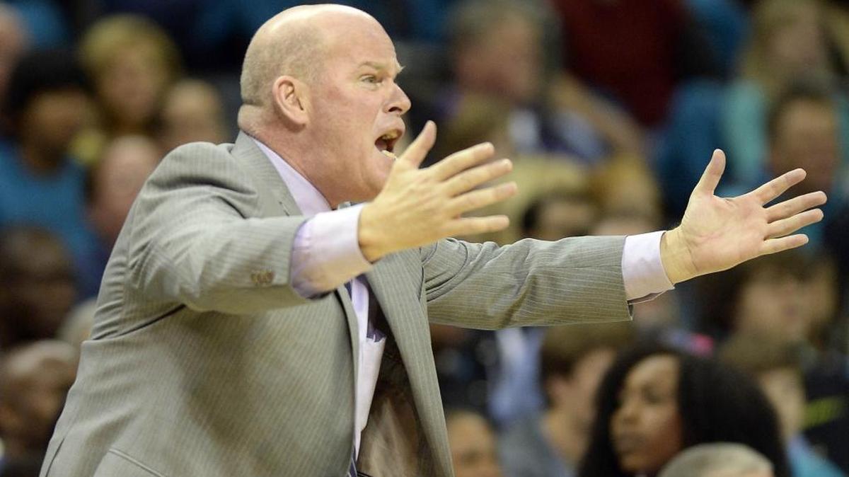 Charlotte Hornets head coach Steve Clifford reacts to a call against his team during Sunday’s 94-92 loss to the Atlanta Hawks.