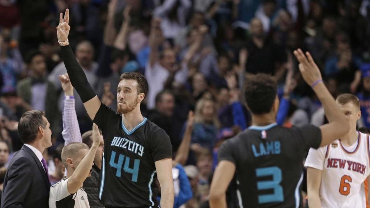 The Charlotte Hornets need more consistent performance from the bench -- prominently Frank Kaminsky (44) and Jeremy Lamb (3) -- over the upcoming home stand the rest of December.