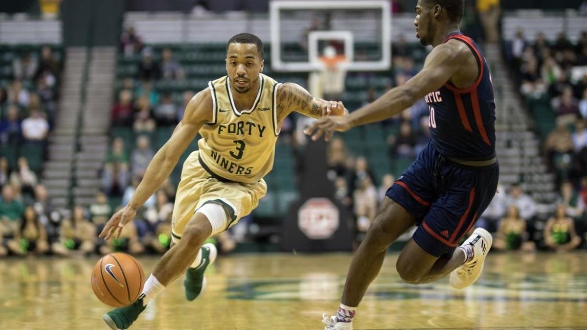 Charlotte 49ers junior guard Jon Davis had another big game, scoring 28 points and dishing out four assists in 40 minutes of playing time. Charlotte beat Florida Atlantic 85-78 Saturday at Halton Arena, snapping a 15-game losing streak.